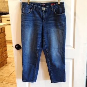 Style& Co. Jeans Curvy Fit. Dark Wash. Zip Ankles. Back Pocket Detailing.Size 8.